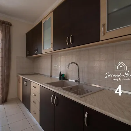 第二个家公寓 *