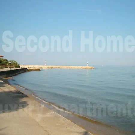 Διαμέρισμα Second *