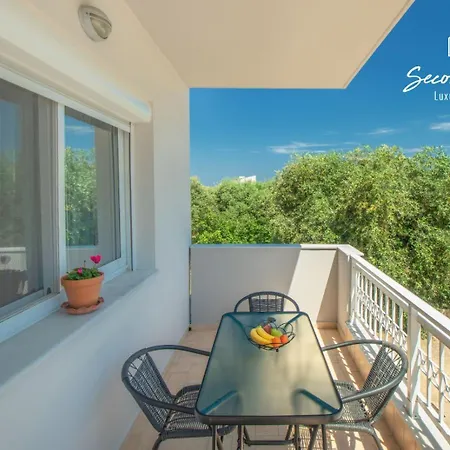 Second * سكالا سوتيروس